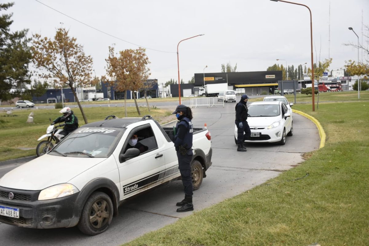 La unidad especial detuvo a un hombre con pedido de captura y le secuestró una camioneta que había sido robada en Neuquén. Foto Archivo