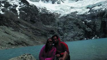 Pablo y Belén están varados en El Chaltén, desde el 20 de marzo. Quieren volver a su casa en Roca. Foto gentileza. 