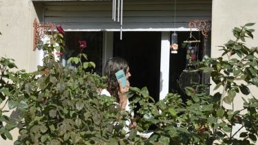 "Estamos para escucharte" es el dispositivo del colegio de Psicólogos de Neuquén. (Foto: Florencia Salto)