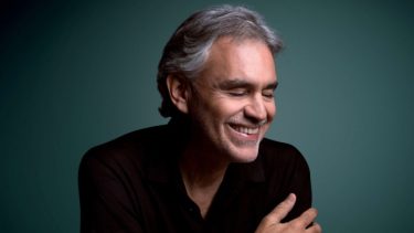 Andrea Bocelli cantará en el Duomo de Milán este Domingo de Pascua para enviar un mensaje de amor y esperanza al mundo.