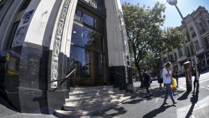 Bancos: siguen los pagos a jubilados tras un sábado más ordenado