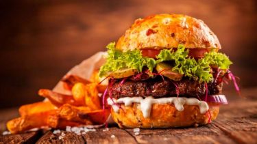 ¿Querés una hamburguesa? Podés pedirla por delivery, o armarla con un tutorial online. Vos decidís.