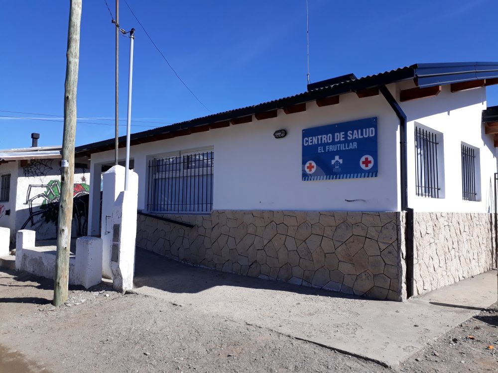 El Centro de Salud del barrio El Frutillar cumple una función clave en la atención primaria de la población de esa zona de Bariloche. (Gentileza)