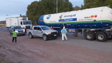 Los controles en la ruta 237 son exhaustivos. Foto Municipalidad de Piedra del Águila