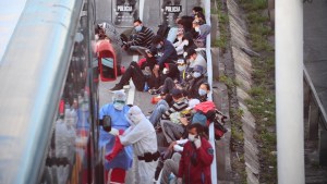Los hinchas colombianos del DIM varados en Argentina piden ayuda