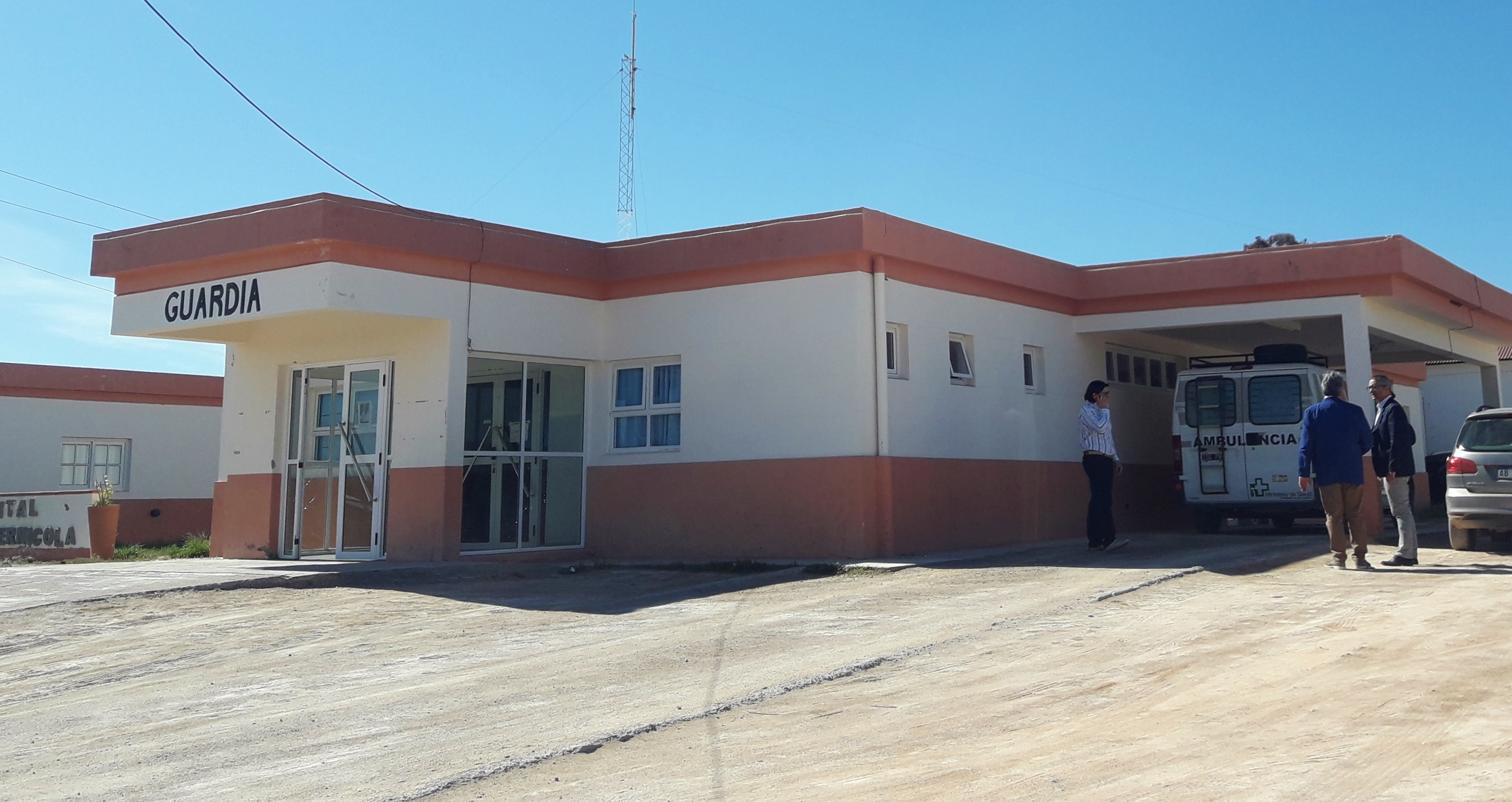 Al hospital "Dr. Raúl Fernícola" de Valcheta tiene una amplia zona de cobertura. (Foto de archivo)