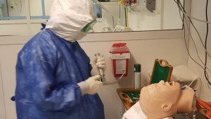 Donan equipamiento de entrenamiento al hospital Ramón Carrillo