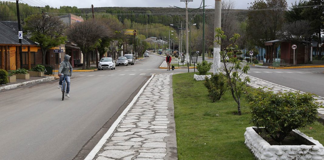 Las calles vacías de Loncopué, la ciudad aislada por la pandemia. (Archivo)