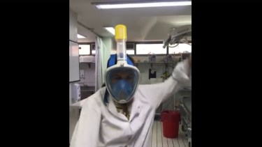 Con un video, desde el hospital pidieron la donación de las máscaras "full face". (Captura).-