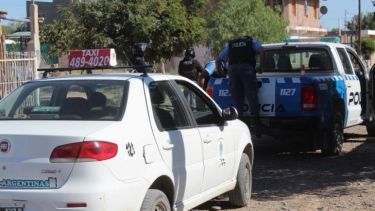 Un taxista logró detener a su asaltante en el barrio Vista Hermosa de Centenario. (Gentileza: Centenario Digitall).