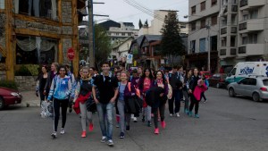 Crecen las quejas por incumplimientos en los viajes de egresados en Bariloche