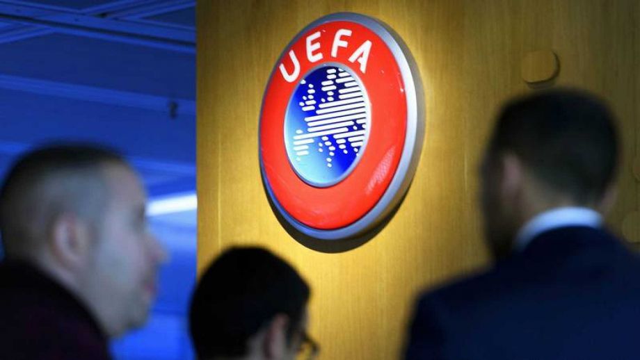 La decisión del organismo surgió durante la reunión que la federación del fútbol mundial mantuvo con los 55 representantes de las asociaciones.