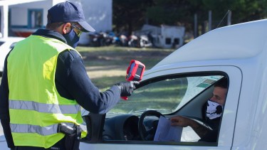 Controles en el ingreso por la ruta Nacional N° 3. Foto: Pablo Leguizamón.