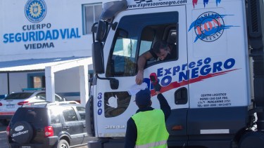 Controlarán a las personas y transportes que llegan desde el exterior. Foto Archivo: Pablo Leguizamon