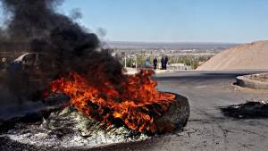 Vecinos de la toma de Casimiro Gómez denunciaron que fueron agredidos por infiltrados