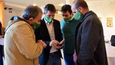 Pesatti y sus principales funcionarios hacen cuentas para afrontar la situación. Foto: Marcelo Ochoa.