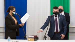 Carreras puso en funciones al Ministro de Desarrollo Humano y al Secretario General