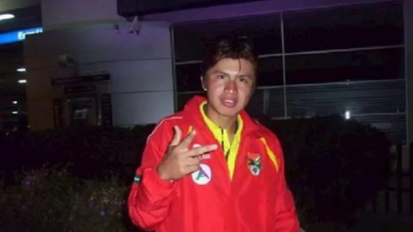 Deibert Frans Roman Guzmán, era un jugador boliviano que se desempeñaba en  en el Club Universitario del Beni, de segunda división de su país.