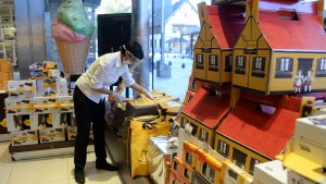 Comercios aliviados y expectantes en el primer día de reapertura en Bariloche