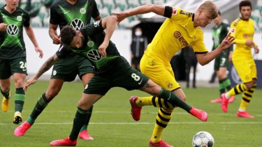 Borussia Dortmund superó al Wolfsburgo y sigue siendo el único escolta.