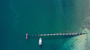 Instalaron el caño emisor de efluentes tratados al lago Nahuel Huapi