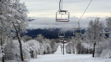 Mirá cómo está Chapelco después de la primera nevada otoñal