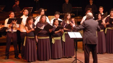 Los coros de Fundación Cultural Patagonia suman voces a "Carmina Burana".