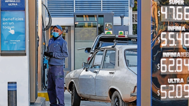 Las naftas premium lideraron la caída en las ventas que registraron las estaciones de servicio en abril. (Foto: Juan Thomes)