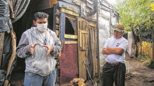 Manos solidarias con los abuelos de Bariloche en cuarentena