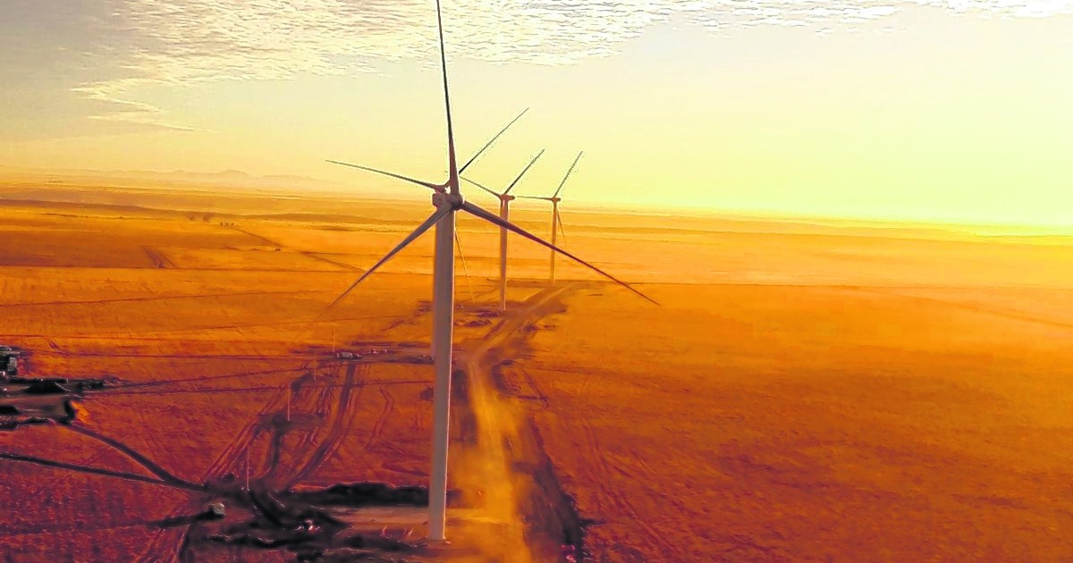 Investigan posible dumping de torres eólicas importadas de China