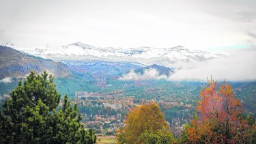Chapelco recibió las primeras nevadas en pleno otoño. Foto: Patricio Rodríguez