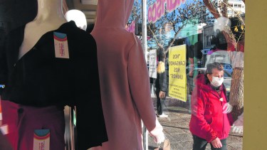 La necesidad de ayudar a los comercios en crisis.