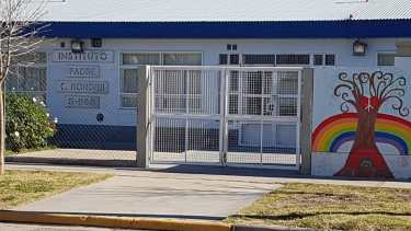 Escuelas secundarias ya habilitaron las mesas de exámenes para alumnos con materias previas. (Foto Néstor Salas)