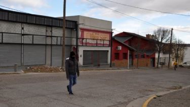 Las calles lucen prácticamente desiertas. (Foto: José Mellado)
