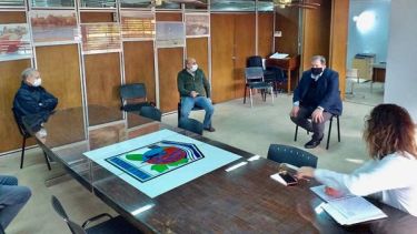 El intendente de Regina se reunión con representantes de sectores del comercios y prometió gestiones para flexibilizar restricciones. (Foto gentileza)