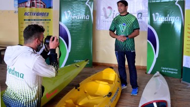 Barra está a cargo del dictado de las clases. Foto: Marcelo Ochoa.