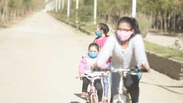 En Neuquén, niños y adultos mayores tendrán salidas recreativas los domingos. (Archivo).-