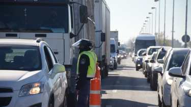 Restringen el paso entre Neuquén y Río Negro por los casos de coronavirus