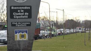 Tránsito lento en los puentes desde Cipolletti a Neuquén