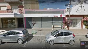 Denuncian despidos en una entidad financiera