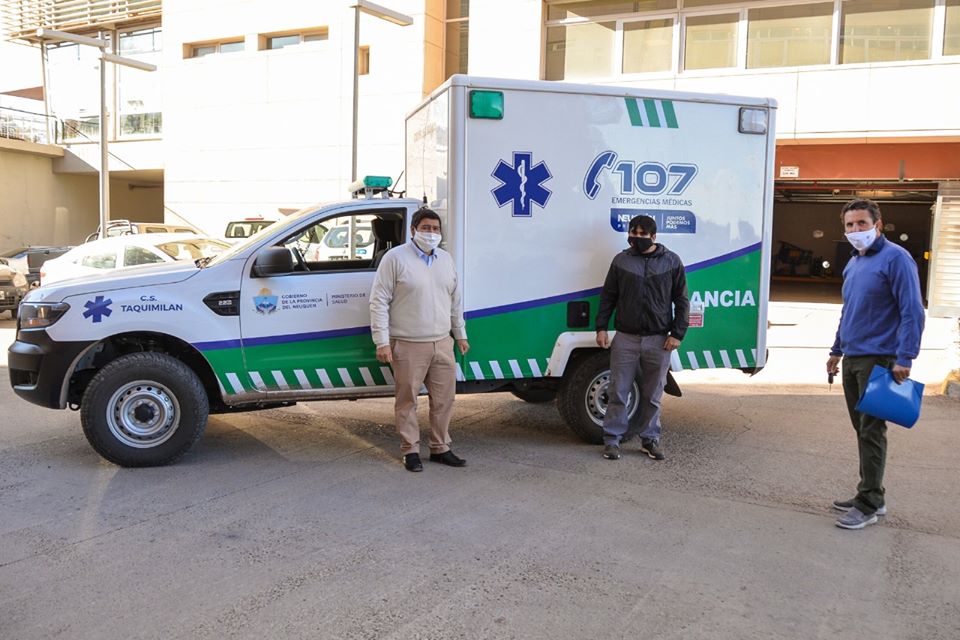 El ministerio de Salud entregó una ambulancia al centro de salud de Taquimilán. (Neuquén Informa)