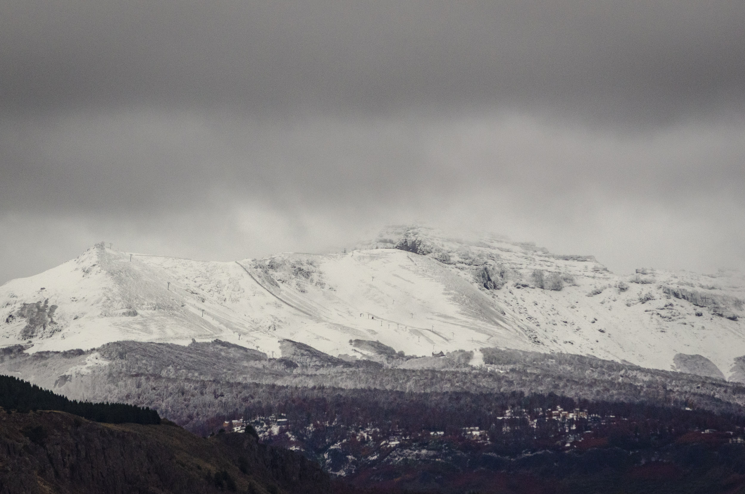 Las primeras nevadas en el cerro Chapelco. Foto: Patricio Rodríguez 