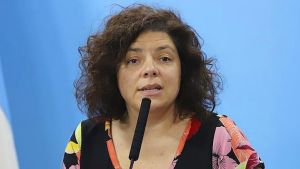 Vizzotti: «Volvemos de Rusia para iniciar la vacunación más importante de Argentina»