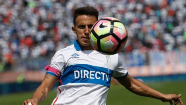 El ex volante de River juega actualmente en la Universidad Católica de Chile.