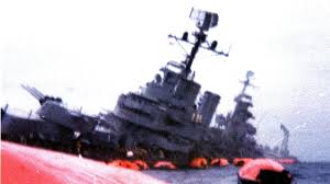 El 2 de mayo de 1982, durante la Guerra de Malvinas, el crucero General Belgrano se hundía fuera de la zona de exclusión tras ser alcanzado por dos torpedos disparados desde el submarino nuclear inglés Conqueror.
