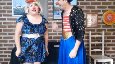 Aín Andrés es integrante de Los Entretenedores, hace 15 años que recorre escenarios de la región.