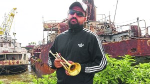 Hugo Lobo, un trompetista que lucha por el ska