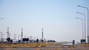 Pymes petroleras de Neuquén no saben si podrán pagar salarios