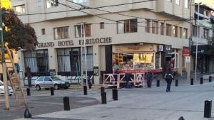 Nueva rotura por obra complementaria en la calle Mitre de Bariloche