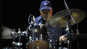 Murió Jimmy Cobb, último sobreviviente de «Kind of Blue» de Miles Davis